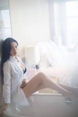 亚洲久草_720电影免费在线