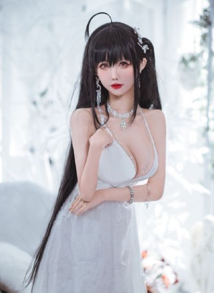 欧美一区二粉嫩精品国产一线天_720免费在线观看